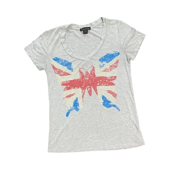 Twenty One Women’s Union Jack Graphic Tee Shirt Size Medium - Picture 1 of 1